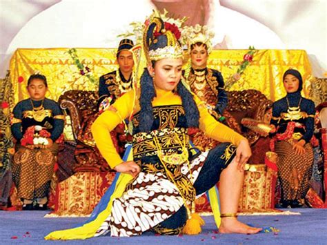 Riau Fashion Extravaganza Showcases the Tapestry of Indonesian Culture and Design Innovation